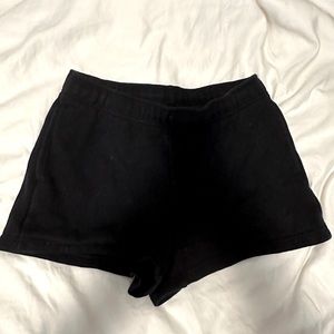 ARITZIA TNA fleece shorts